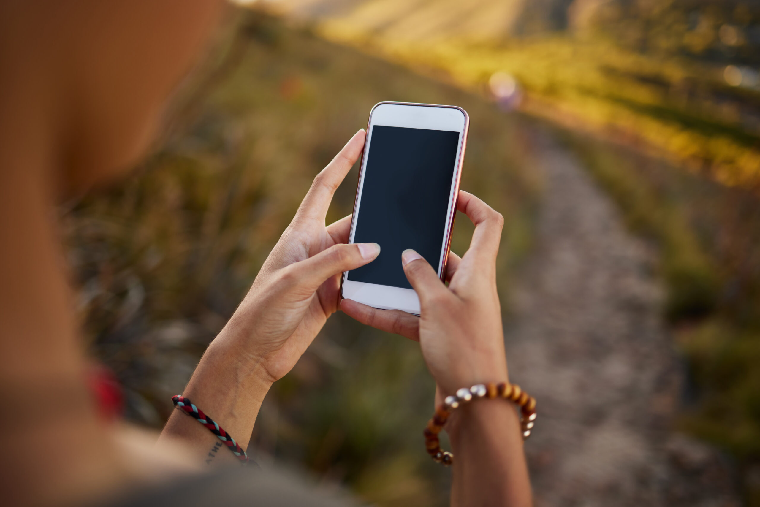 Nemt og bekvemt: Billig-mobil.dk gør mobiljagten til en leg med de bedste online mobiltilbud